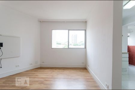 Sala de apartamento para alugar com 2 quartos, 70m² em Campo Belo, São Paulo