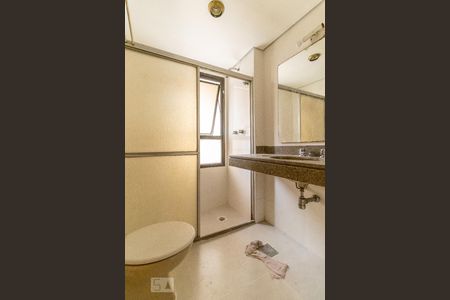 Banheiro de kitnet/studio à venda com 1 quarto, 42m² em Jardim Paulista, São Paulo