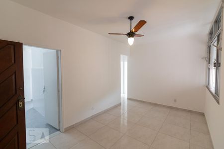 Sala de apartamento para alugar com 3 quartos, 58m² em Vila Isabel, Rio de Janeiro