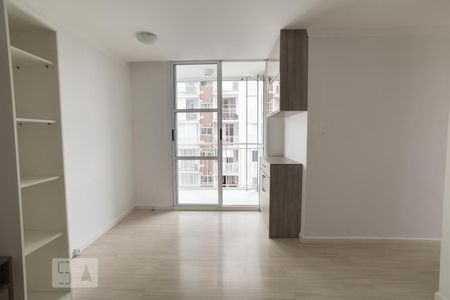 Sala de apartamento para alugar com 3 quartos, 60m² em Jardim Vila Formosa, São Paulo