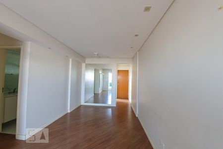 Sala de apartamento para alugar com 3 quartos, 75m² em Vila Progresso, Guarulhos