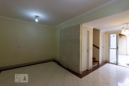 Sala  de casa para alugar com 3 quartos, 154m² em Jardim Petrópolis, Cotia