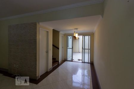 Sala de Jantar  de casa para alugar com 3 quartos, 154m² em Jardim Petrópolis, Cotia