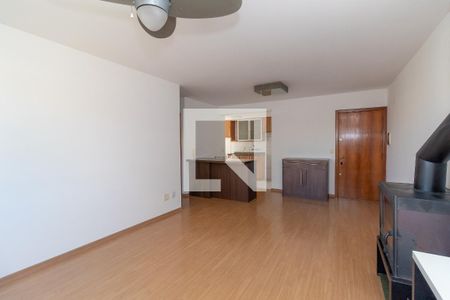 Sala de apartamento à venda com 2 quartos, 75m² em São João, Porto Alegre