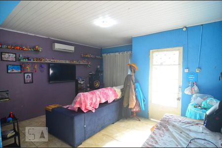 Sala de casa à venda com 3 quartos, 60m² em Mathias Velho, Canoas