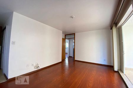 Sala de apartamento para alugar com 2 quartos, 71m² em Ouro Branco, Novo Hamburgo