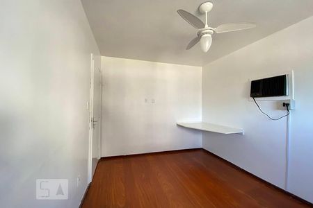 Quarto 1 de apartamento para alugar com 2 quartos, 71m² em Ouro Branco, Novo Hamburgo