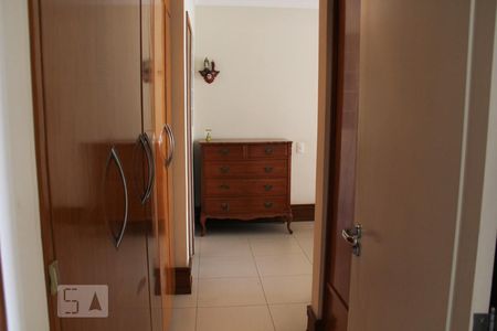 Quarto 1 de apartamento para alugar com 2 quartos, 120m² em Jardim Camburi, Vitória