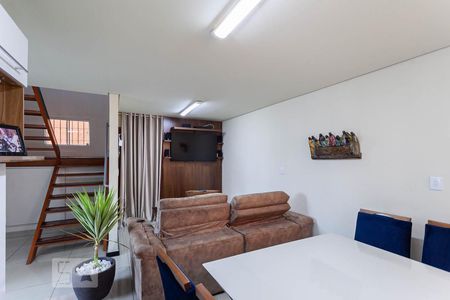 Sala de casa à venda com 4 quartos, 300m² em Colégio Batista, Belo Horizonte