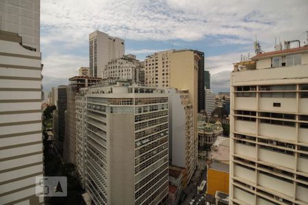 Vista da Rua de apartamento para alugar com 1 quarto, 45m² em Centro, Rio de Janeiro