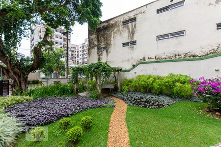 Apartamento à venda com 239m², 4 quartos e 2 vagas Apartamento à venda com 239m², 4 quartos e 2 vagasJardim