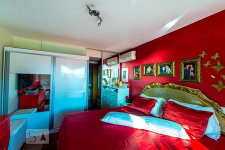 Apartamento à venda com 239m², 4 quartos e 2 vagas Apartamento à venda com 239m², 4 quartos e 2 vagasSuite Master
