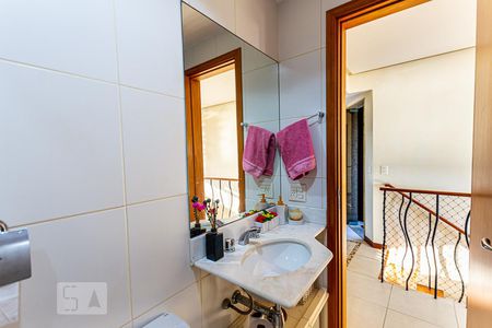 Apartamento à venda com 239m², 4 quartos e 2 vagas Apartamento à venda com 239m², 4 quartos e 2 vagasBanheiro da Sala da Cobertura