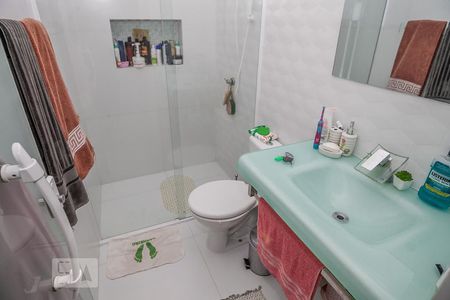 Casa para alugar com 450m², 4 quartos e 2 vagas Casa para alugar com 450m², 4 quartos e 2 vagasBanheiro da Suíte