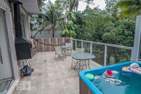 Casa para alugar com 450m², 4 quartos e 2 vagas Casa para alugar com 450m², 4 quartos e 2 vagasPiscina