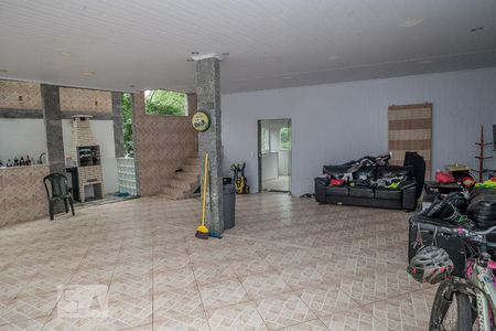 Casa para alugar com 450m², 4 quartos e 2 vagas Casa para alugar com 450m², 4 quartos e 2 vagasPiscina