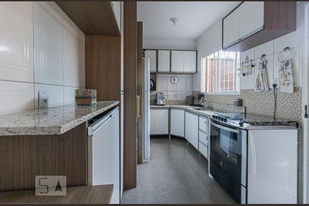 Cozinha de casa à venda com 3 quartos, 150m² em Jardim Carvalho, Porto Alegre