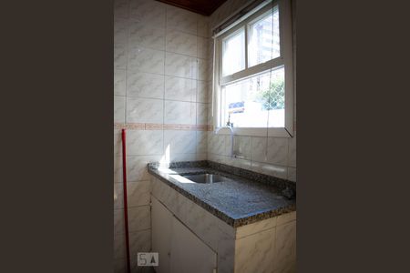 Cozinha de kitnet/studio para alugar com 1 quarto, 35m² em Jardim Botânico, Porto Alegre