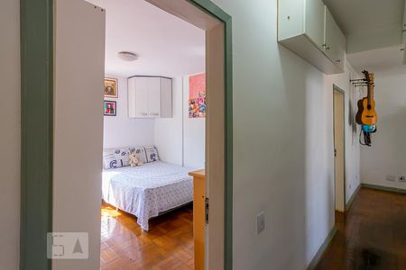 Corredor  de apartamento à venda com 3 quartos, 90m² em Aclimação, São Paulo