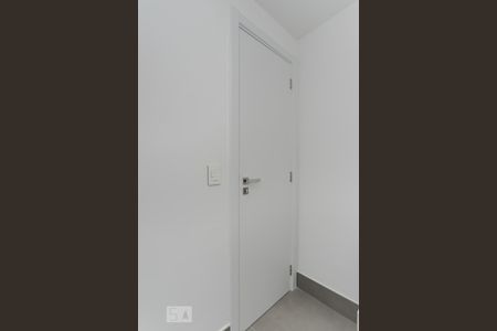Banheiro da Suíte de apartamento à venda com 2 quartos, 64m² em Navegantes, Porto Alegre