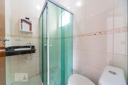 Banheiro  de apartamento à venda com 2 quartos, 120m² em Vila Lucinda, Santo André