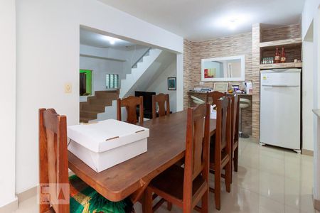 Sala de casa para alugar com 3 quartos, 240m² em Rio Pequeno, São Paulo