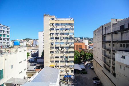 Vista da Sala de apartamento à venda com 2 quartos, 77m² em Centro, Rio de Janeiro