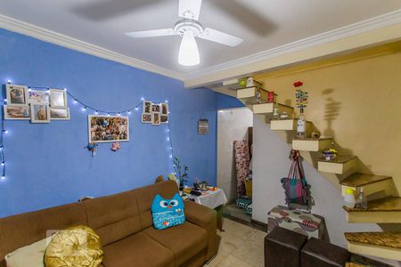 Sala de casa à venda com 3 quartos, 80m² em Vila Gumercindo, São Paulo