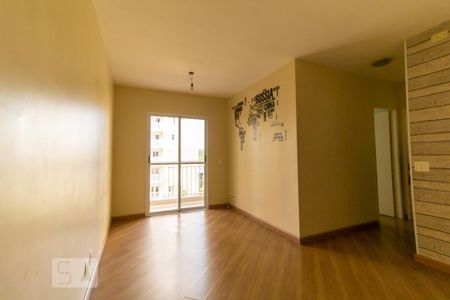 Sala de apartamento para alugar com 2 quartos, 61m² em Jardim Tupanci, Barueri