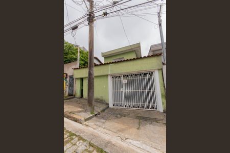 Casa à venda com 300m², 3 quartos e 3 vagas Casa à venda com 300m², 3 quartos e 3 vagasFachada