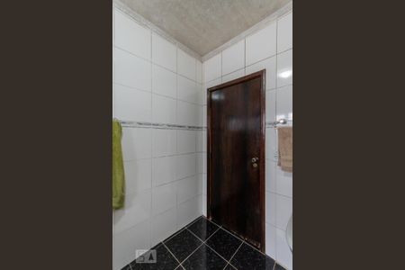 Casa à venda com 300m², 3 quartos e 3 vagas Casa à venda com 300m², 3 quartos e 3 vagasBanheiro 1