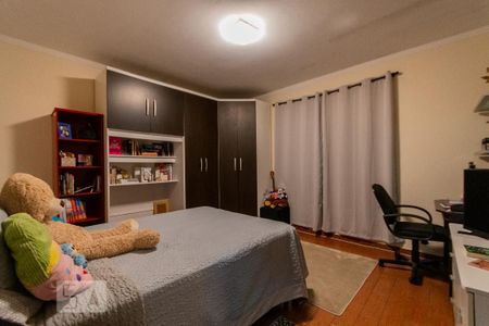 Casa à venda com 300m², 3 quartos e 3 vagas Casa à venda com 300m², 3 quartos e 3 vagasQuarto 3