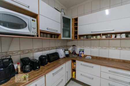 Casa à venda com 300m², 3 quartos e 3 vagas Casa à venda com 300m², 3 quartos e 3 vagasCozinha