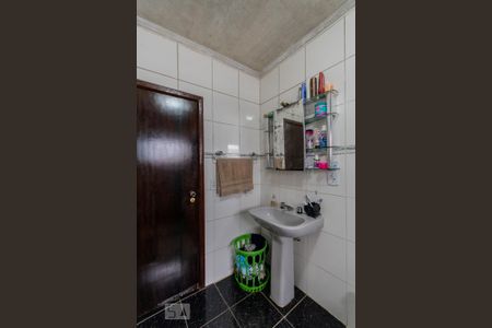 Casa à venda com 300m², 3 quartos e 3 vagas Casa à venda com 300m², 3 quartos e 3 vagasBanheiro 1