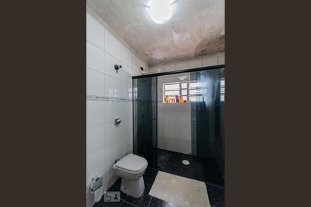 Casa à venda com 300m², 3 quartos e 3 vagas Casa à venda com 300m², 3 quartos e 3 vagasBanheiro 1