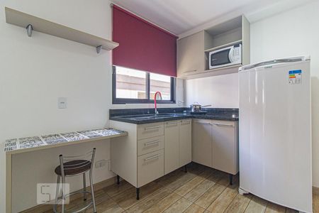 Cozinha de kitnet/studio para alugar com 1 quarto, 19m² em Novo Mundo, Curitiba