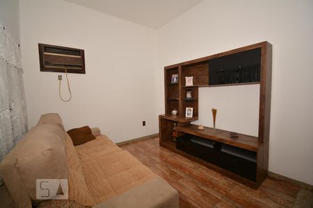 Sala de casa à venda com 5 quartos, 200m² em Madureira, Rio de Janeiro