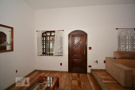 Sala de casa à venda com 5 quartos, 200m² em Madureira, Rio de Janeiro