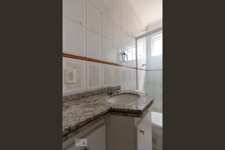 Casa para alugar com 95m², 3 quartos e 2 vagas Casa para alugar com 95m², 3 quartos e 2 vagasBanheiro Suíte 3