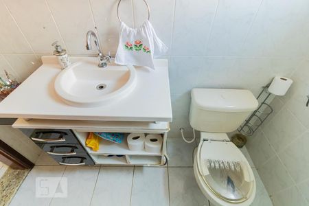 Detalhe banheiro de casa à venda com 3 quartos, 176m² em Vila Ré, São Paulo