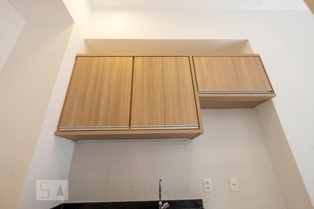 Cozinha de kitnet/studio à venda com 1 quarto, 24m² em Vila Madalena, São Paulo