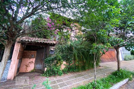 Casa para alugar com 400m², 4 quartos e 2 vagas Casa para alugar com 400m², 4 quartos e 2 vagasFachada