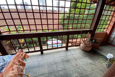 Casa para alugar com 400m², 4 quartos e 2 vagas Casa para alugar com 400m², 4 quartos e 2 vagasSacada Quarto 2