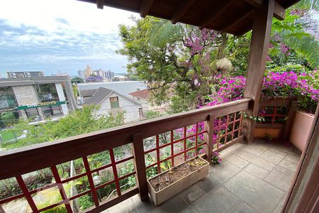 Casa para alugar com 400m², 4 quartos e 2 vagas Casa para alugar com 400m², 4 quartos e 2 vagasSacada Quarto 1