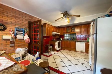 Casa para alugar com 400m², 4 quartos e 2 vagas Casa para alugar com 400m², 4 quartos e 2 vagasCozinha