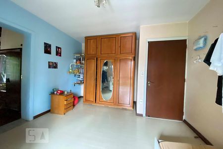 Casa para alugar com 400m², 4 quartos e 2 vagas Casa para alugar com 400m², 4 quartos e 2 vagasQuarto 2