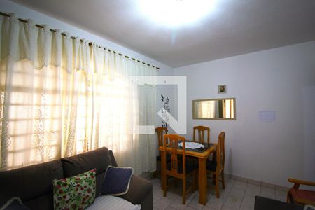 Sala de casa para alugar com 3 quartos, 65m² em Veleiros, São Paulo