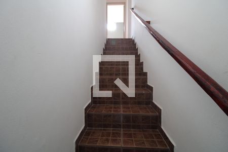 Escada de casa para alugar com 3 quartos, 65m² em Veleiros, São Paulo