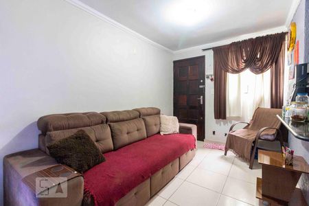 Sala de apartamento para alugar com 3 quartos, 58m² em Conjunto Residencial José Bonifácio, São Paulo