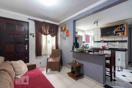 Sala de apartamento para alugar com 3 quartos, 58m² em Conjunto Residencial José Bonifácio, São Paulo